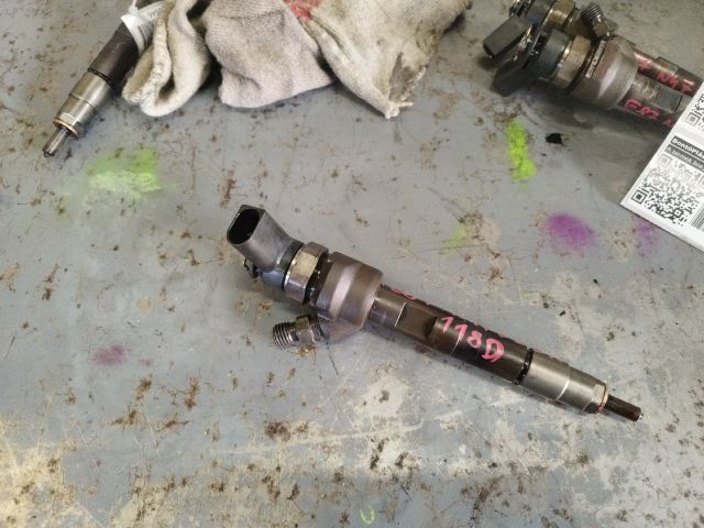 bontott BMW 1 Porlasztó (1 db)