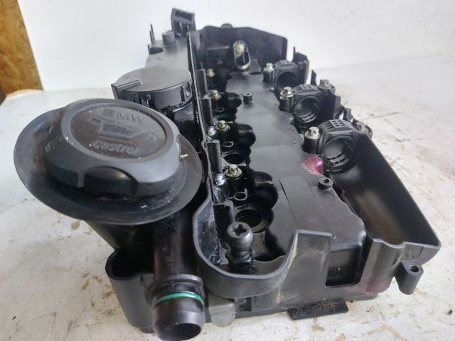 bontott BMW 1 Szelepfedél