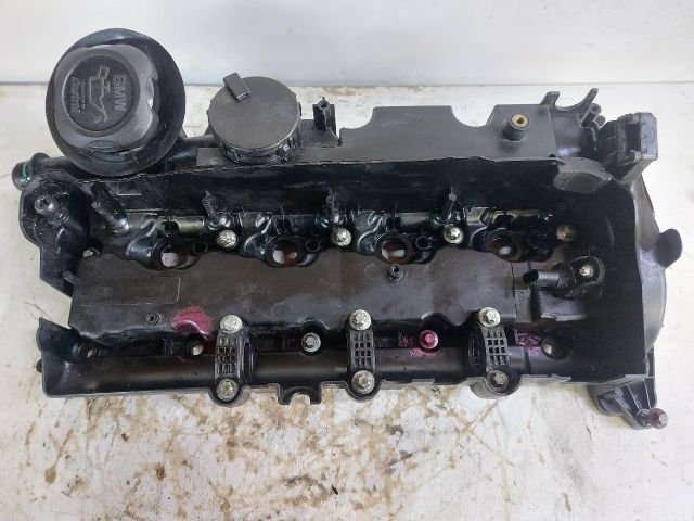 bontott BMW 1 Szelepfedél