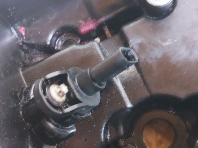 bontott BMW 1 Szelepfedél