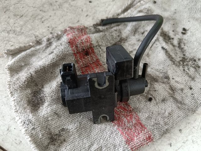 bontott BMW 1 Turbó Vákum Szelep