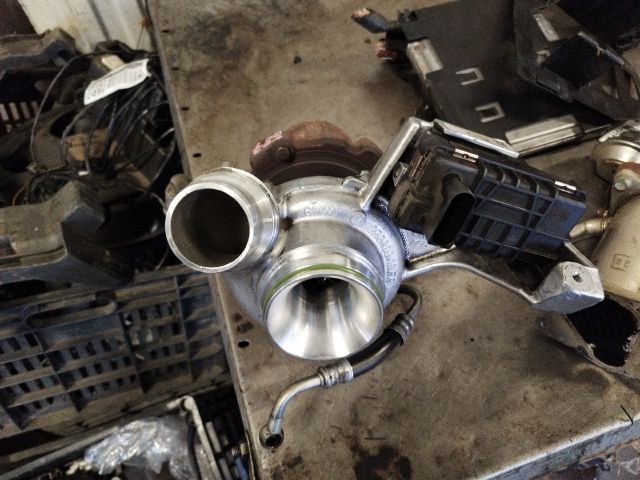 bontott BMW 1 Turbó