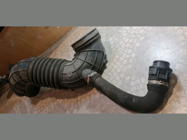 bontott BMW 1 Turbócső