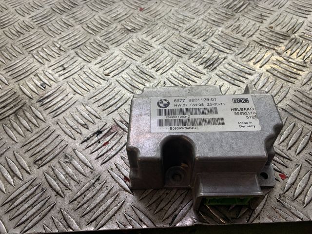 bontott BMW 1 Üzemanyag Szivattyú Relé