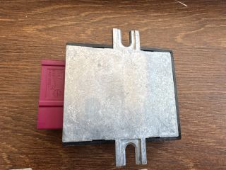 bontott BMW 1 Üzemanyag Szivattyú Relé