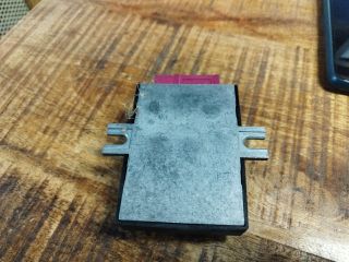 bontott BMW 1 Üzemanyag Szivattyú Relé