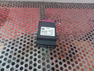 bontott BMW 1 Üzemanyag Szivattyú Relé