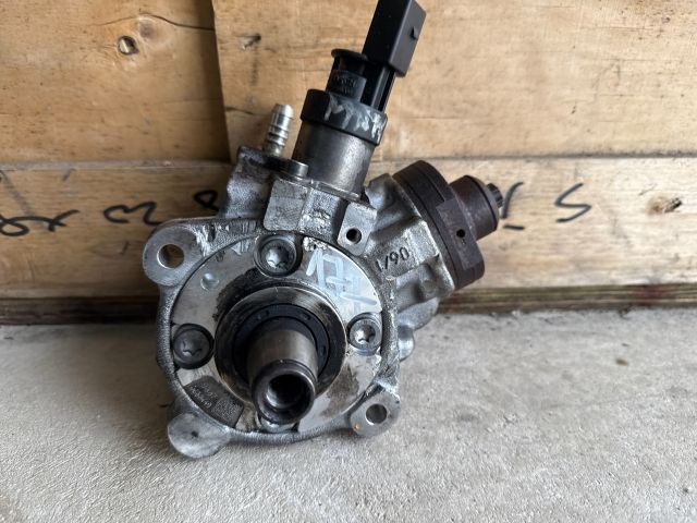 bontott BMW 1 Üzemanyag Szivattyú