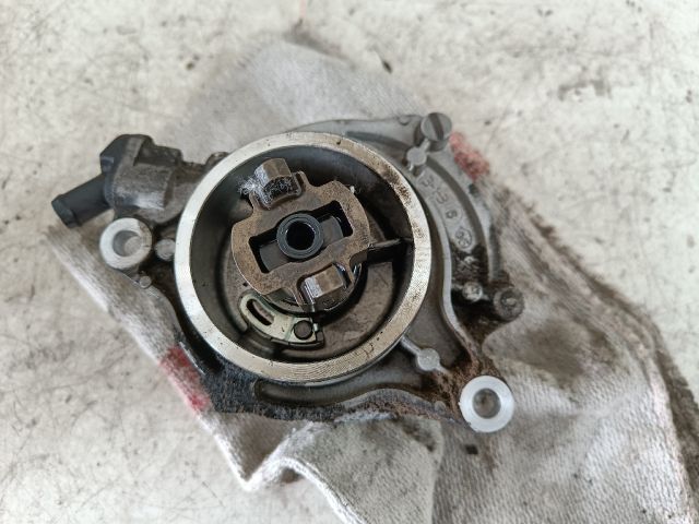 bontott BMW 1 Vákumpumpa