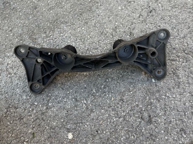 bontott BMW 1 Váltó Tartó Bak (Pozíciófüggetlen)