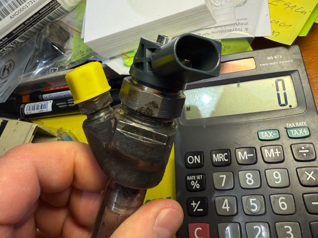 bontott BMW 1 Porlasztó Sor / Híd