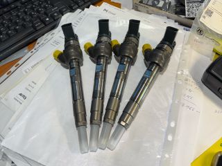 bontott BMW 1 Porlasztó Sor / Híd