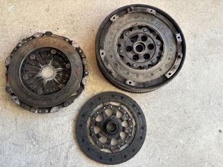 bontott BMW 1 Kuplung Szett Lendkerékkel