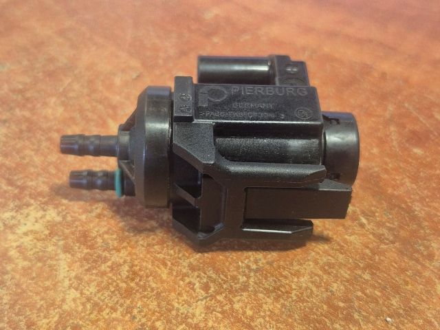 bontott BMW 1 Turbó Vákum Szelep