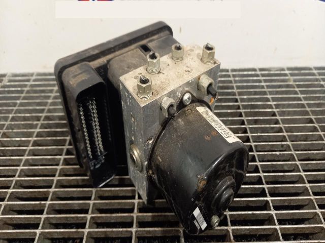 bontott BMW 1 ABS Kocka