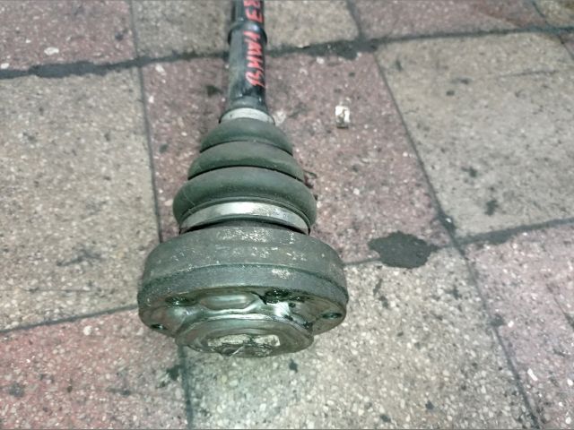 bontott BMW 1 Bal hátsó Féltengely