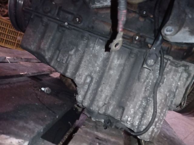 bontott BMW 1 Dugattyú és Hajtókar