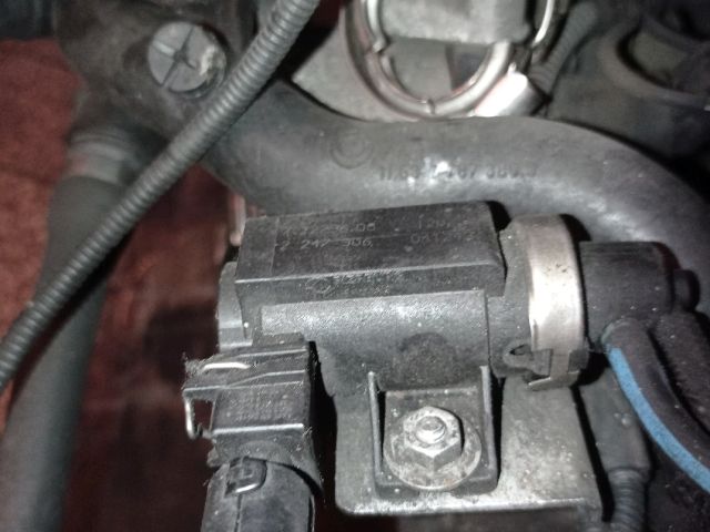 bontott BMW 1 EGR / AGR Vákum Szelep