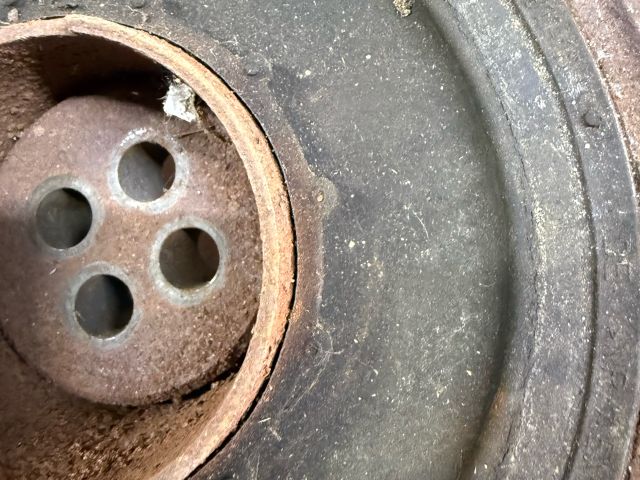 bontott BMW 1 Főtengely Szíjtárcsa