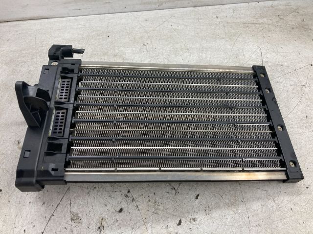 bontott BMW 1 Fűtőradiátor