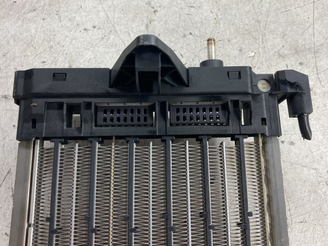 bontott BMW 1 Fűtőradiátor