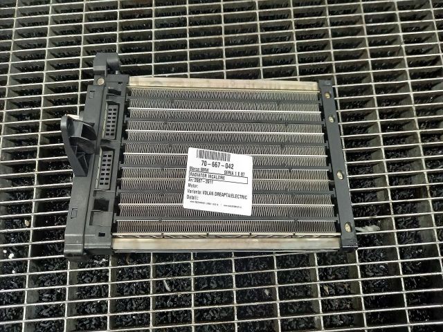 bontott BMW 1 Fűtőradiátor