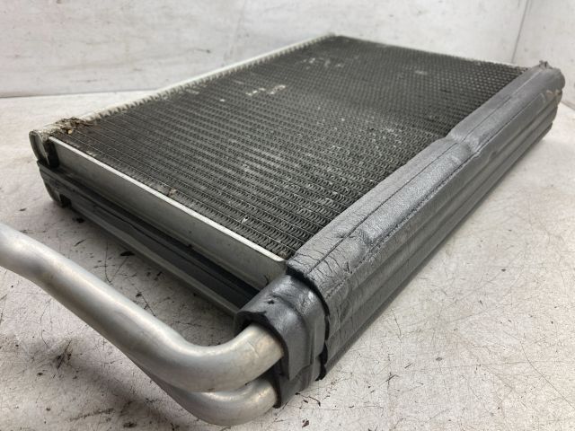 bontott BMW 1 Fűtőradiátor