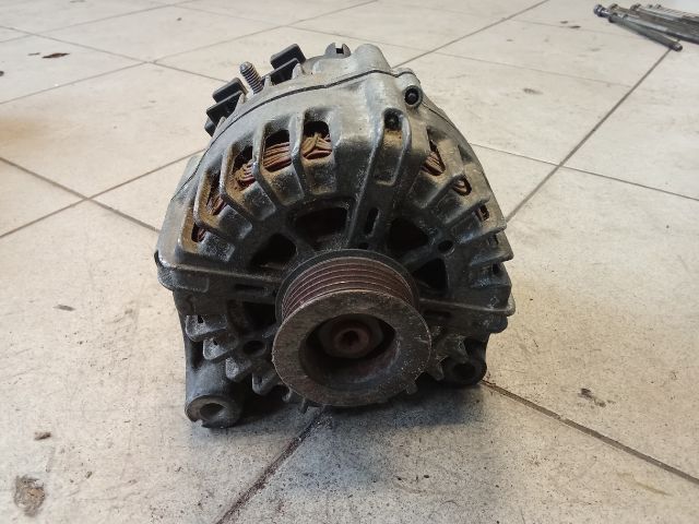 bontott BMW 1 Generátor