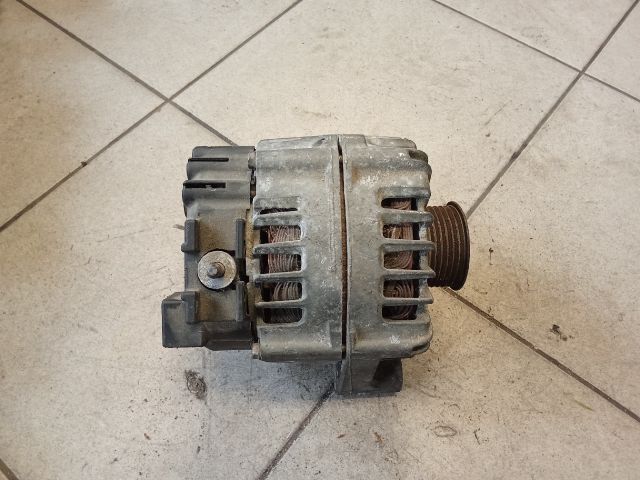 bontott BMW 1 Generátor