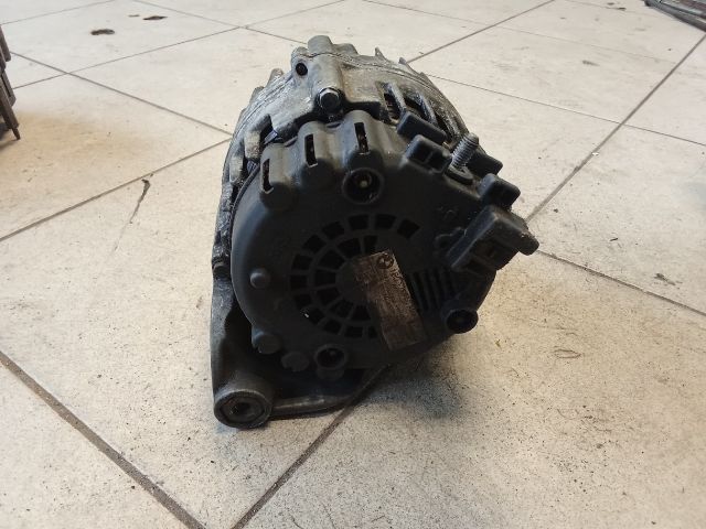 bontott BMW 1 Generátor