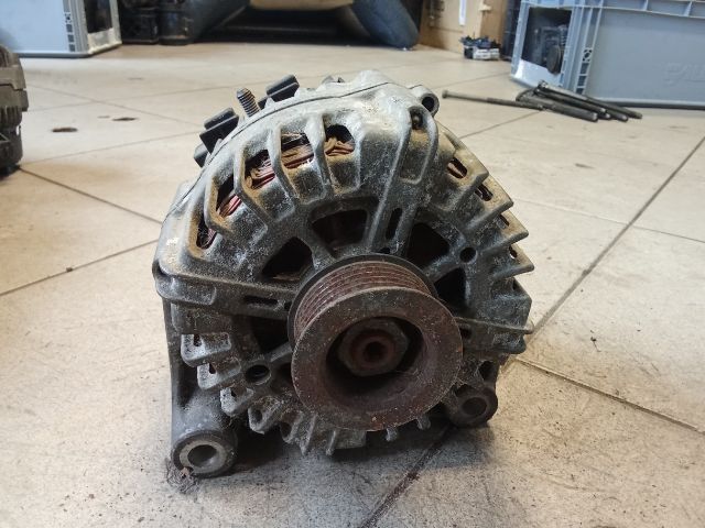 bontott BMW 1 Generátor