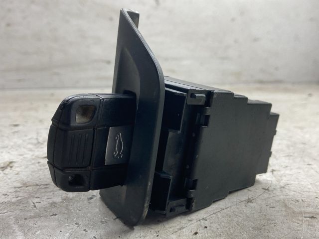 bontott BMW 1 Gyújtáskapcsoló