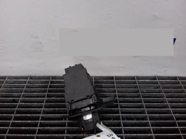 bontott BMW 1 Gyújtáskapcsoló