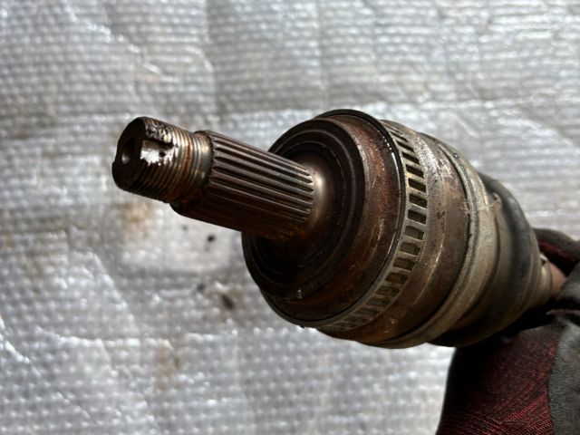 bontott BMW 1 Jobb hátsó Féltengely