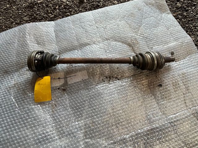 bontott BMW 1 Jobb hátsó Féltengely