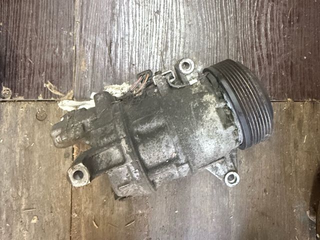 bontott BMW 1 Klímakompresszor