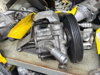 bontott BMW 1 Kormányszervó Motor (Hidraulikus)