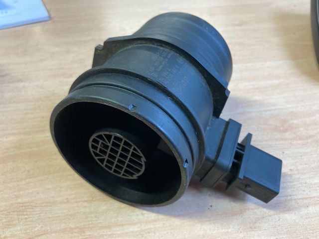 bontott BMW 1 Légtömegmérő