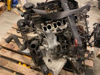 bontott BMW 1 Motor (Fűzött blokk hengerfejjel)