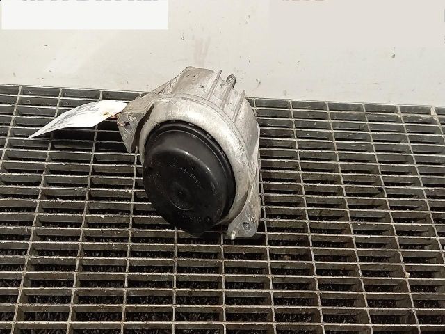 bontott BMW 1 Motor Tartó Bak (Pozíciófüggetlen)