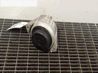 bontott BMW 1 Motor Tartó Bak (Pozíciófüggetlen)