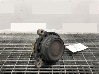 bontott BMW 1 Motor Tartó Bak (Pozíciófüggetlen)