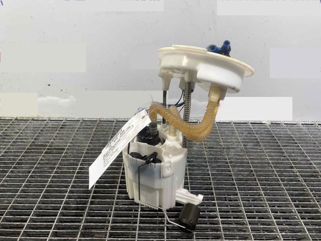 bontott BMW 1 Üzemanyag Szivattyú