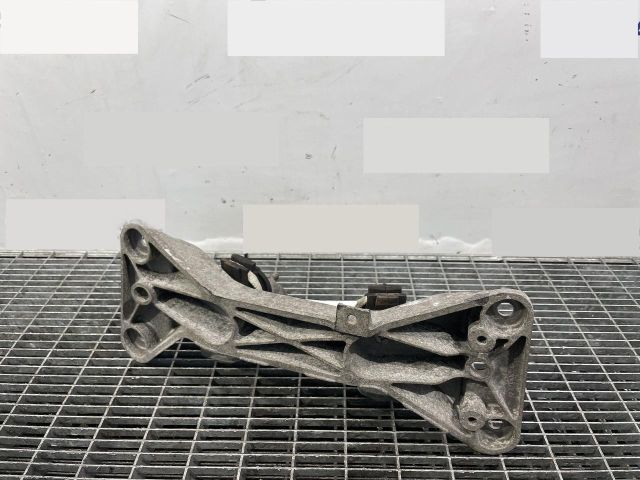 bontott BMW 1 Váltó Tartó Bak (Pozíciófüggetlen)