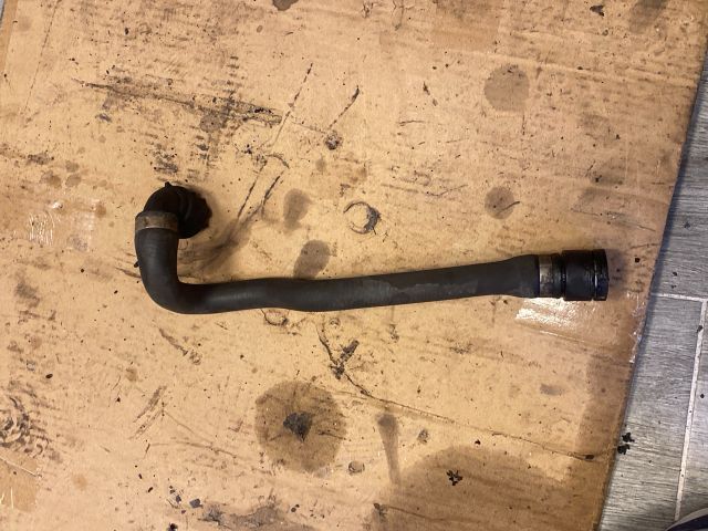 bontott BMW 1 Vízcső