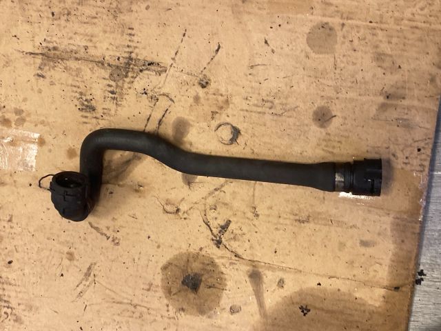 bontott BMW 1 Vízcső