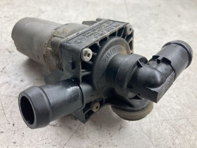 bontott BMW 1 Vízpumpa