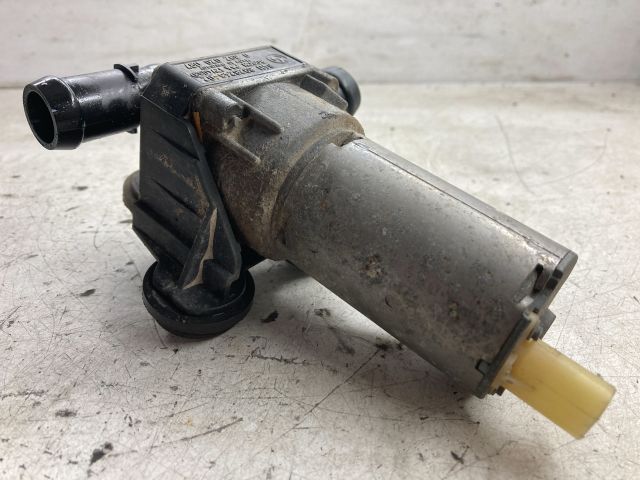 bontott BMW 1 Vízpumpa