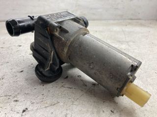 bontott BMW 1 Vízpumpa