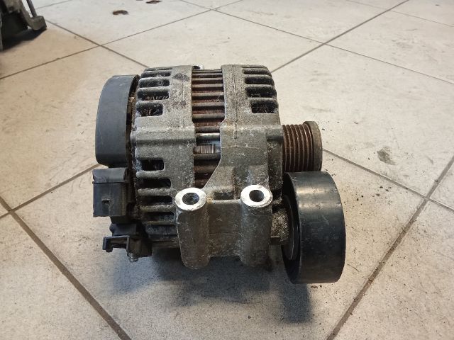 bontott BMW 1 Generátor